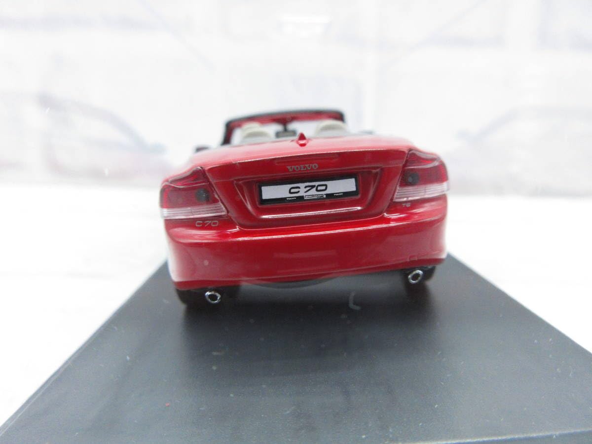 1/43 ミニカー　ボルボvolvo V70レッド　ディーラー正規品モデルカー Amazon | ミニカー 1/43 ボルボ C70 パッションレッド ディーラー正規